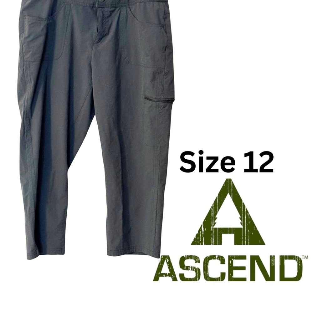 EUC Ascend Women's Dark Gray Straight Leg Utility Hiking Pants in Size 12